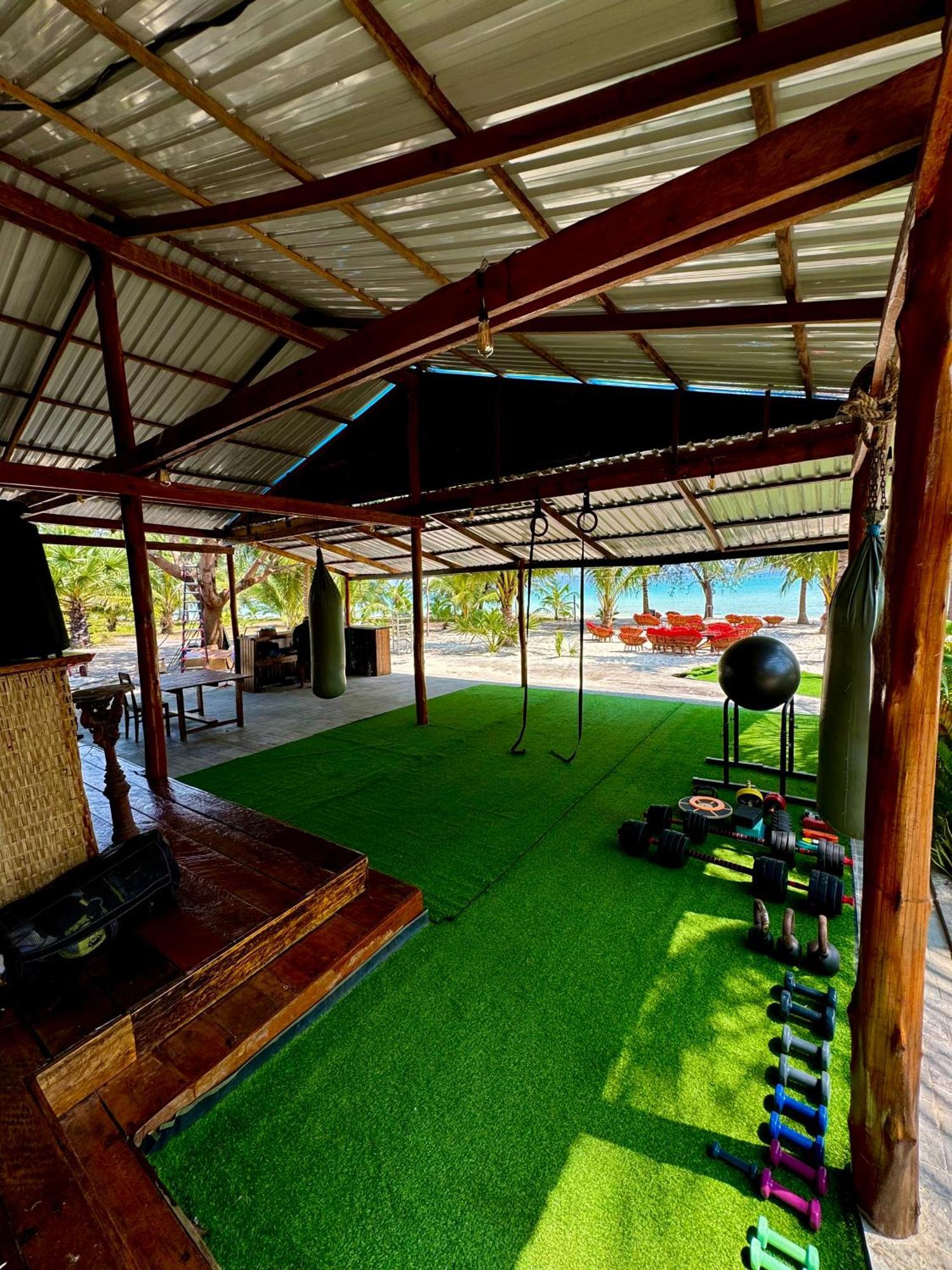 Rafikis Retreat Pansiyon Derm Tkov Village Dış mekan fotoğraf